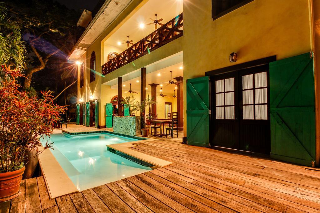 Colonial Suite @ Mahogany Hall ซานอิกนาซิโอ ภายนอก รูปภาพ